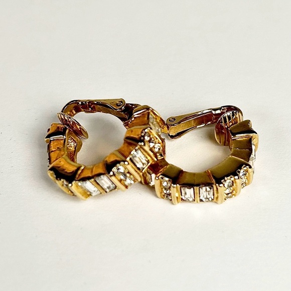 Vintage Christian Dior Authentic Rhinestone Clip Earrings Gold Tone Signed NWOT - Picture 1 of 8